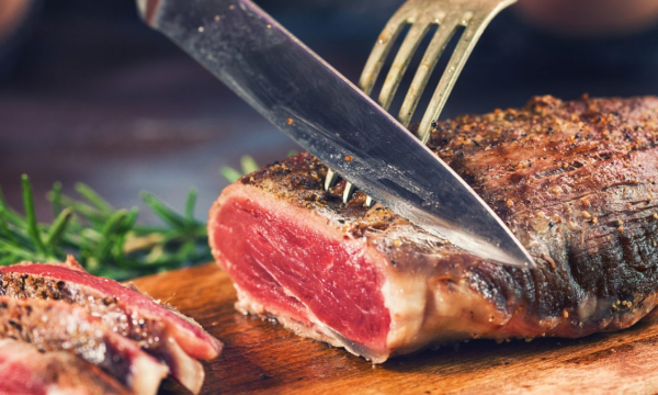 Врач назвал способный вызвать тромбоз и инсульт продукт